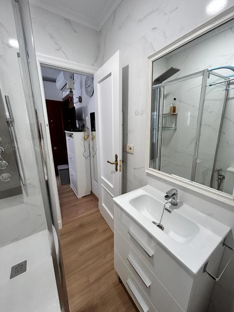סביליה Apartamento Giulia מראה חיצוני תמונה